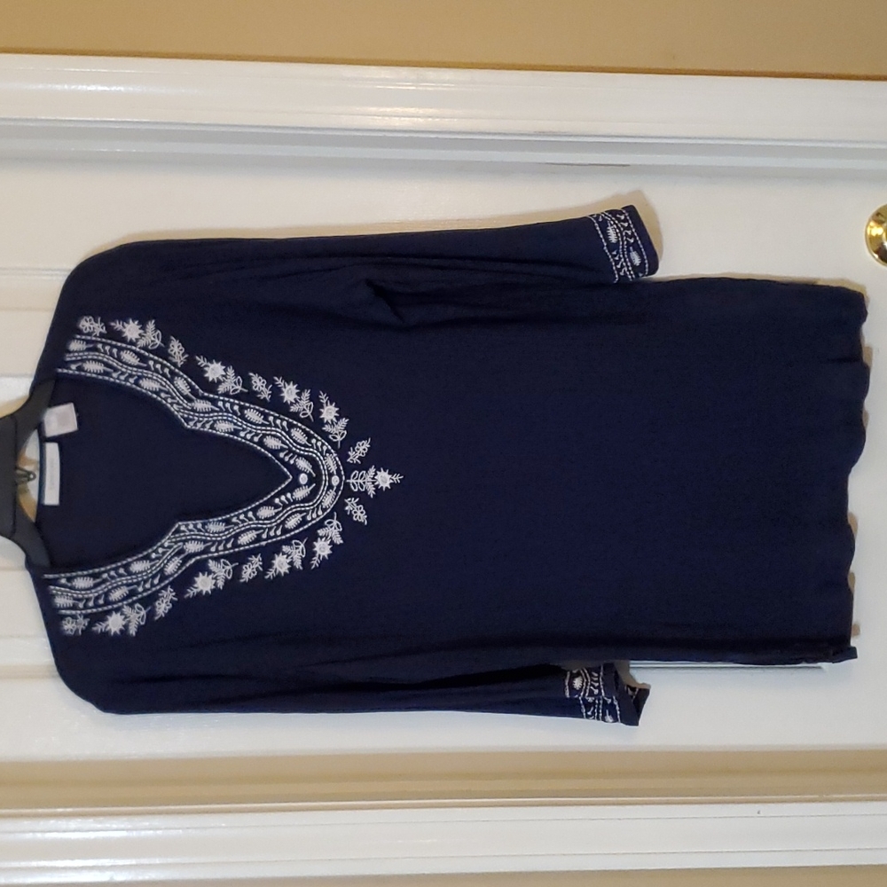 Navy Embroidered‎ Tunic - Picture 2 of 7